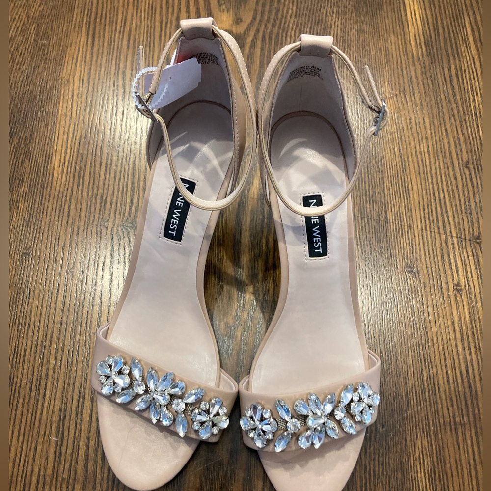 Nine West Kitten Heels 8 1/2